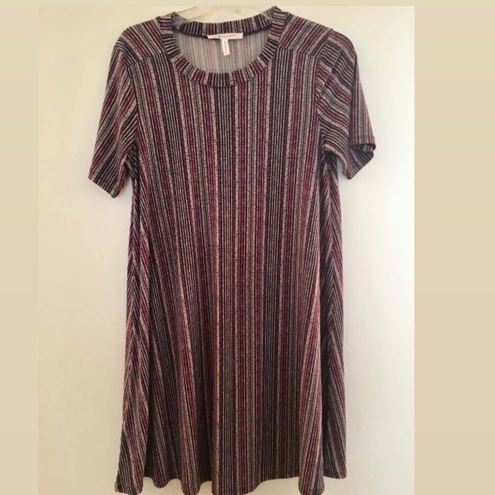 BCBGeneration Short Sleeve A-Line Dress M